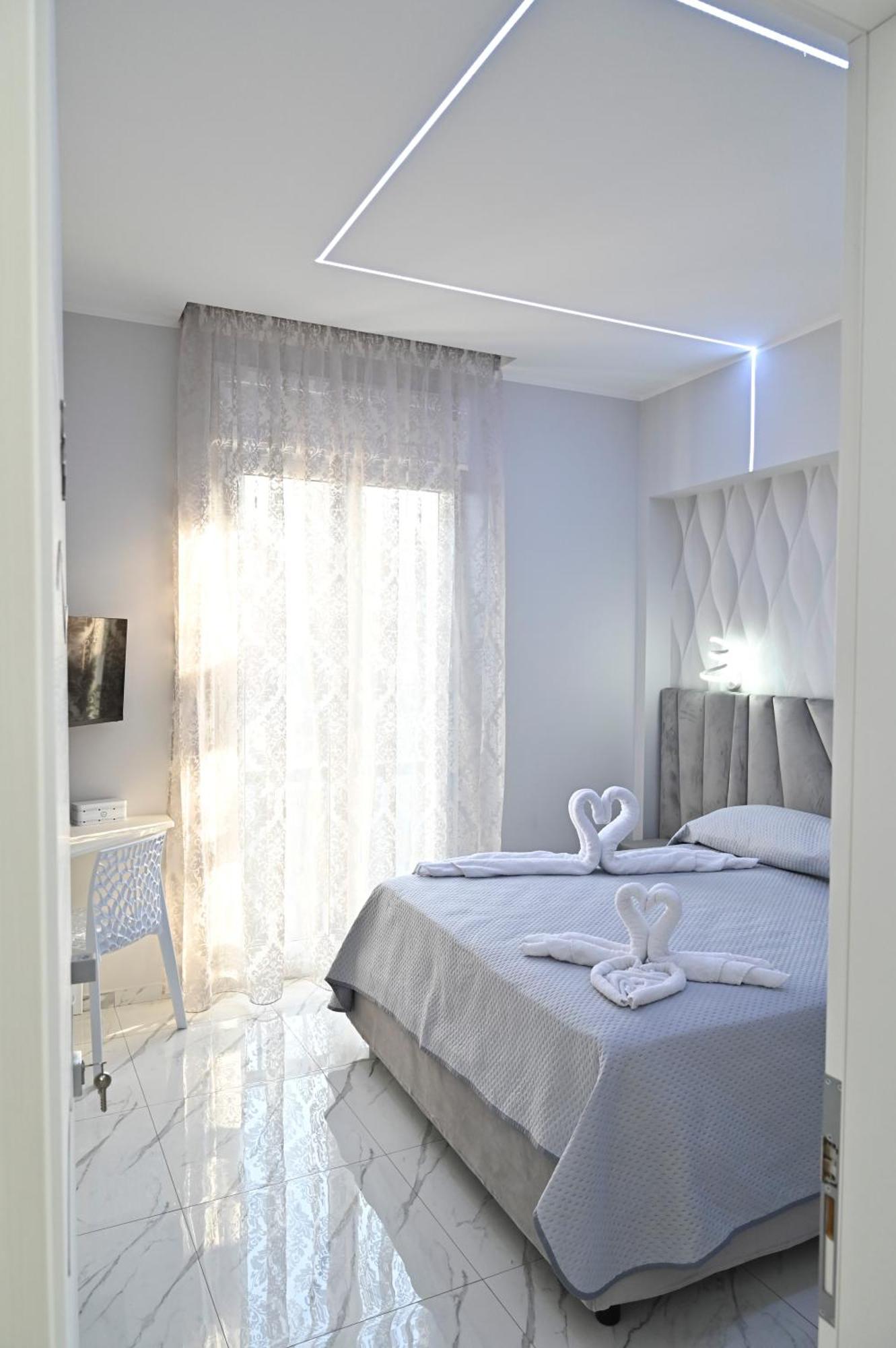 Couette-café Bebsantaniellohouse1 *
