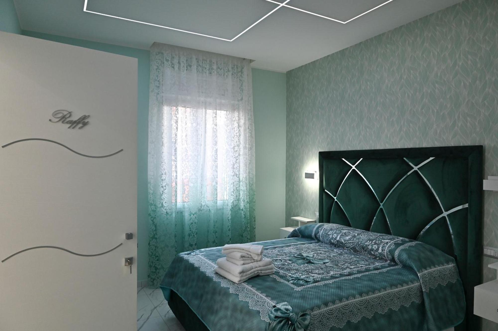 Couette-café Bebsantaniellohouse1 *