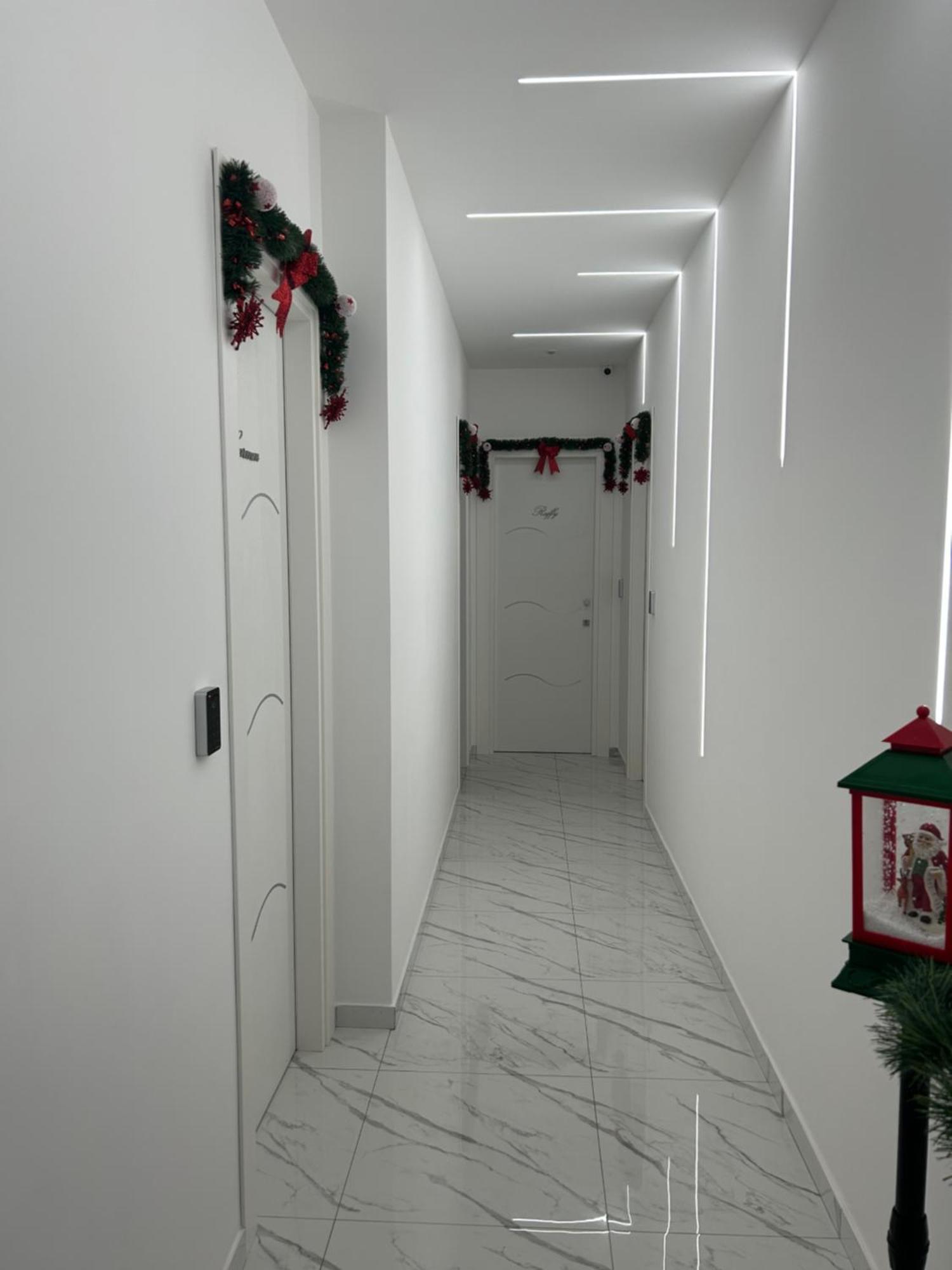 Bebsantaniellohouse1 Couette-café *